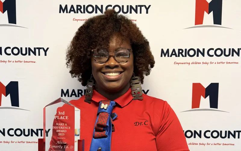 Conerly named recipient of Leadership on Campus 'Make a Difference' award