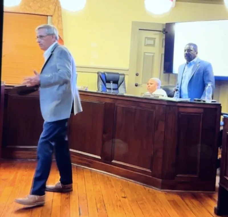 Attorney Moore walks out of Calhoun City board meeting after argument