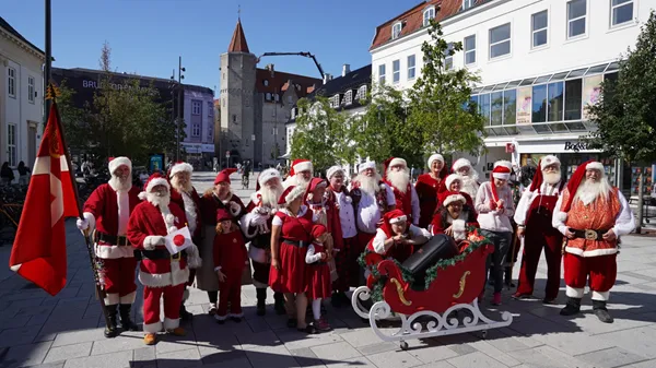 World Santa Congress brings Christmas cheer to the height of summer