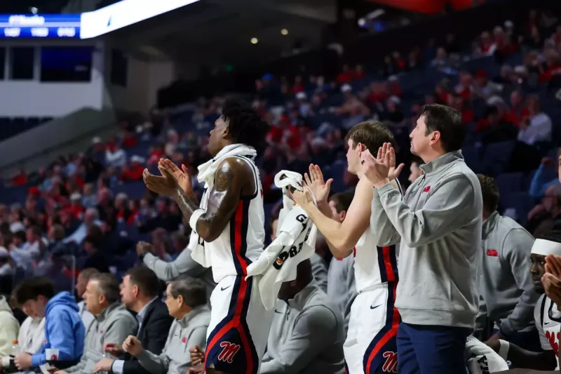 Ole Miss Men's Basketball Receives NABC Academic Excellence Award