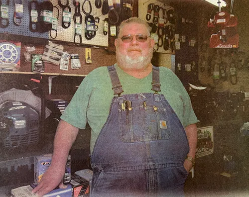 CCJ Archives: Unlucky but Lucky -- Slate Springs' Frankie West recalls his time in Vietnam War