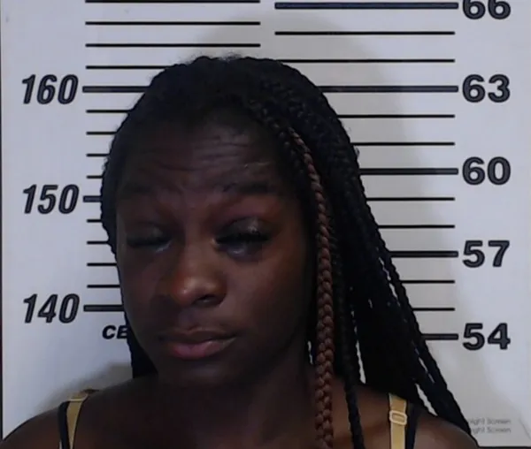 Woman arrested in connection with shooting at apartment complex in Gulfport