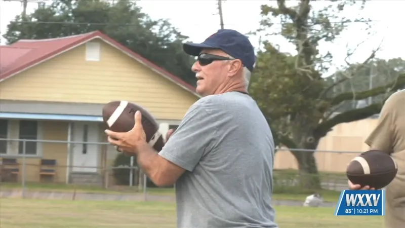 Scott Sisson Takes the Reins Again at Resurrection Catholic Football