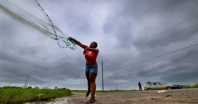 Tropical Storm Bertha makes landfall in Louisiana and moves toward Texas