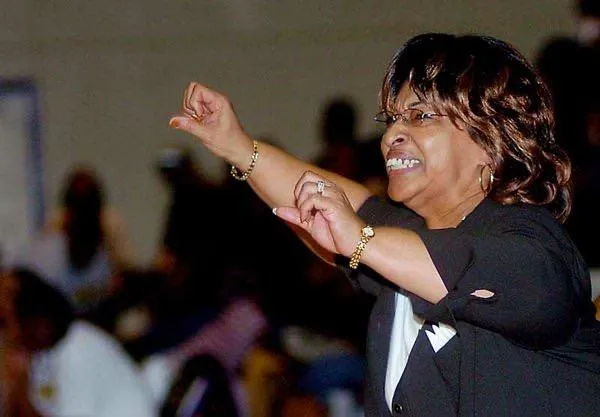 Gibbs-Walker Receives Lifetime Achievement Award