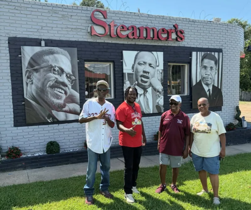 Steamer's Restaurant opens at Freedom Corner