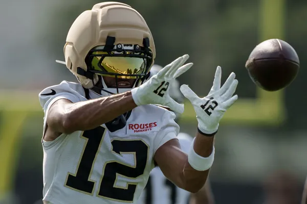 Saints receiver Chris Olave agrees to a 4-year extension worth up to $132 million
