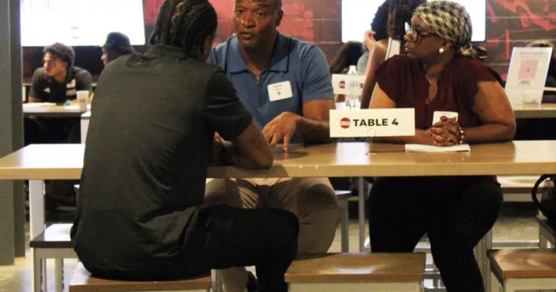 Former NFL player inspires Miss. State athletes through networking event