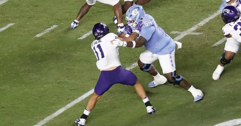 Loadholt looking to add stability, continuity to offensive line