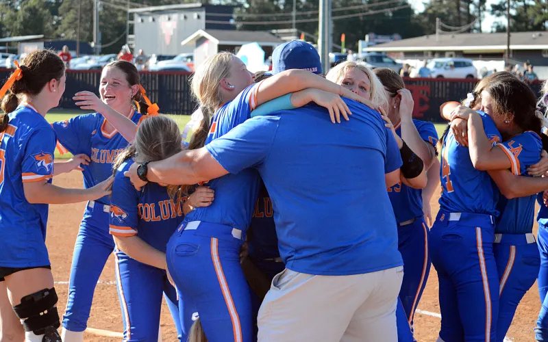 Lady Cougars start strong in quest to repeat