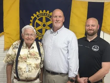 Vowell shares journey from grocery aisle to pulpit