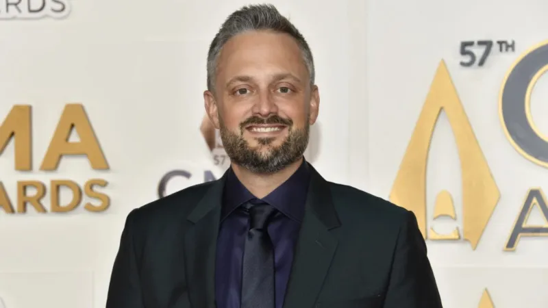 Grammy-winning comedian Nate Bargatze coming to Ole Miss, Mississippi State