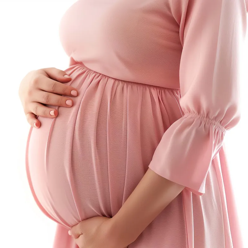 Expectant mothers encouraged to stay cool this summer to avoid negative outcomes