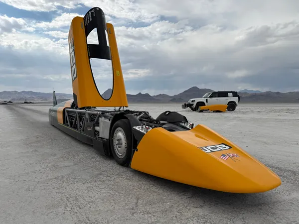 Britain's Andy Green sets another speed record, this time for fastest run in a hydrogen-powered car