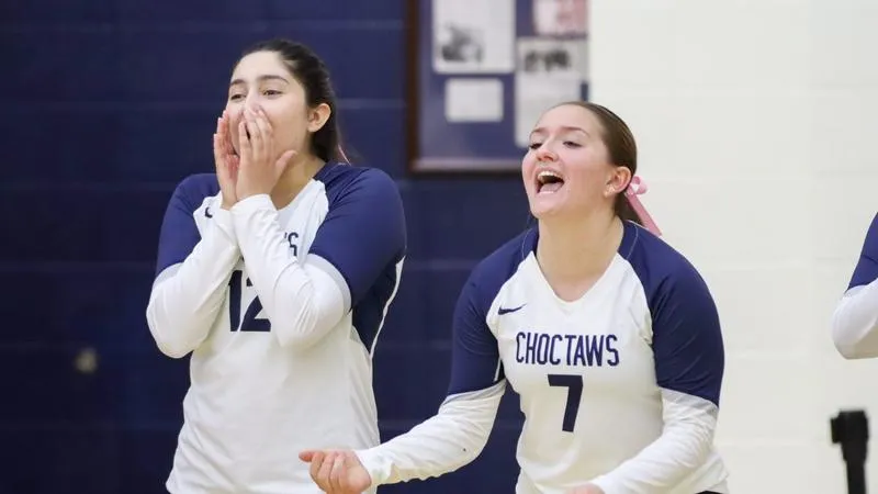 Volleyball: Volleyball Closes First Week of Practice