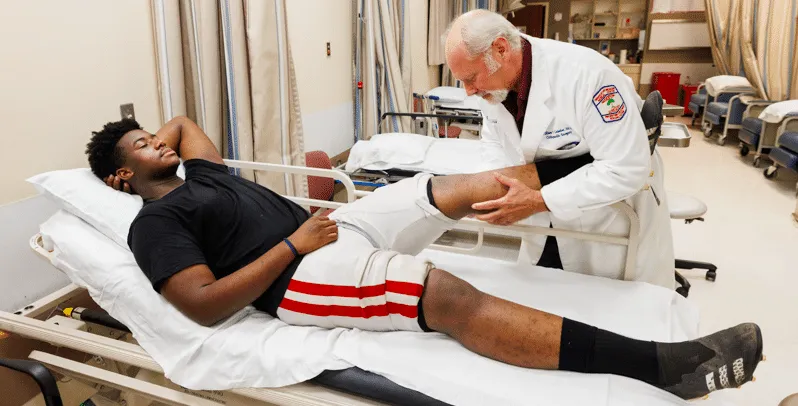 UMMC offering Friday night injury clinic throughout high school football season