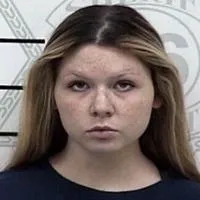 Oxford woman arrested on child endangerment charge