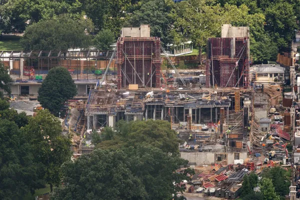 Supreme Court's chief justice allows work on Trump's $400M White House ballroom to continue for now