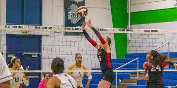 William Carey Goes 1-1 on Day One in Marietta