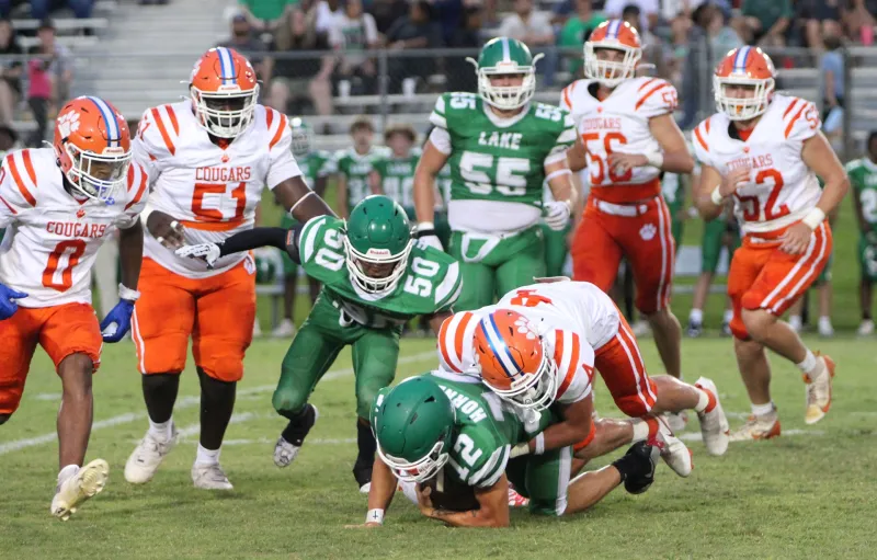 Football: Cougars Takes Down Lake 21-6 in Jamboree