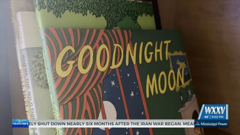 Gulfport restaurant holds book drive for local nonprofit in honor of Dolly Parton