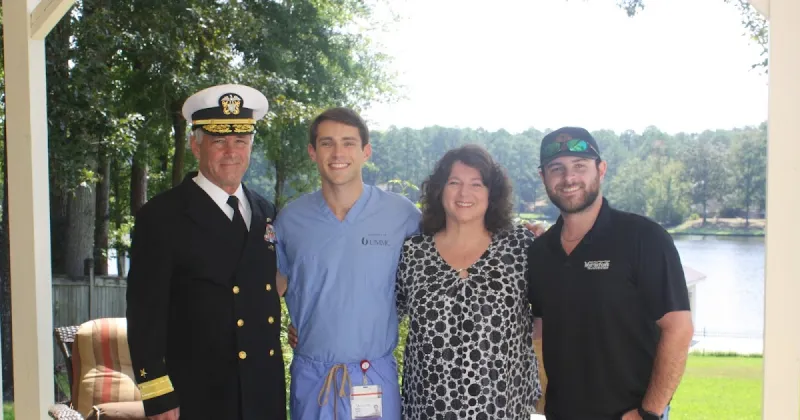 Med School Grads Move on to Military Service