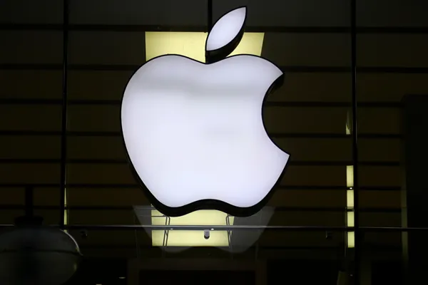 Apple changes Lake Ontario name to 'Lake America' for US users of its Maps, following Trump's order