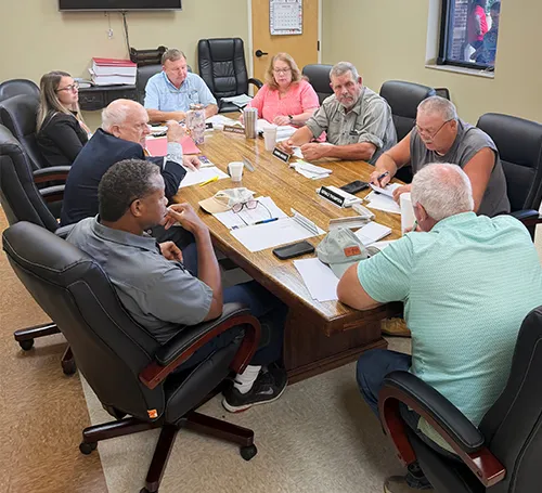 Supervisors agree to remain with current insurance provider