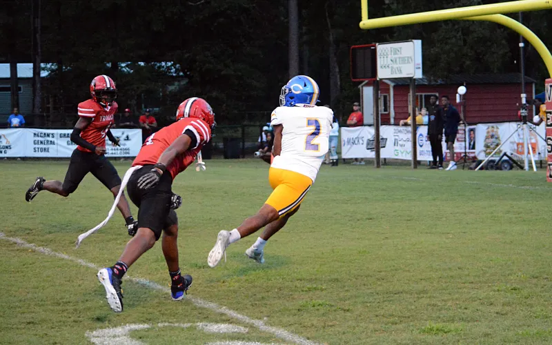 Wildcats pull away late for 39-0 win over Trojans