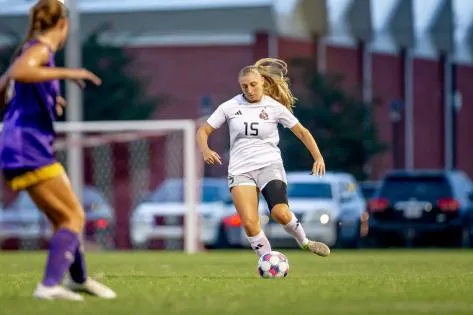 Lady Crusaders, Lindsey Wilson Ends in Stalemate