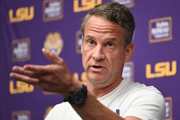 Southeastern Conference leaders to discuss kicking LSU out of league over player eligibility dispute
