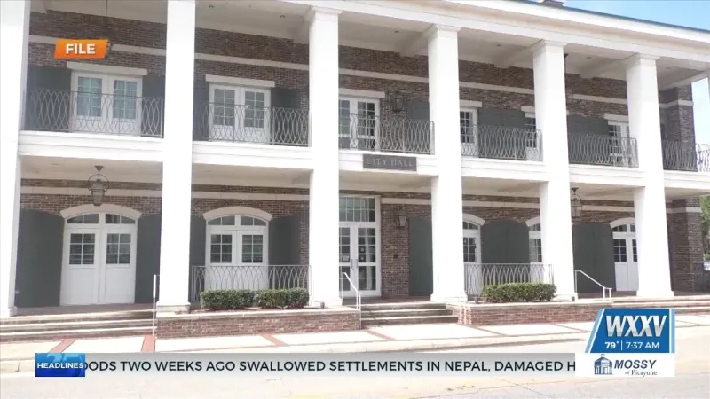 Moss Point mayor discusses tree and limb removal
