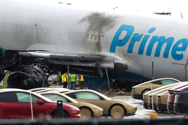 Cargo jet tried to abort unsteady landing before Miami crash that killed 5, flight data indicates
