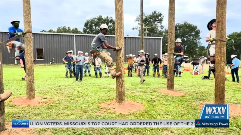 Future linemen gain real-world safety knowledge during Coast Electric training at PRCC