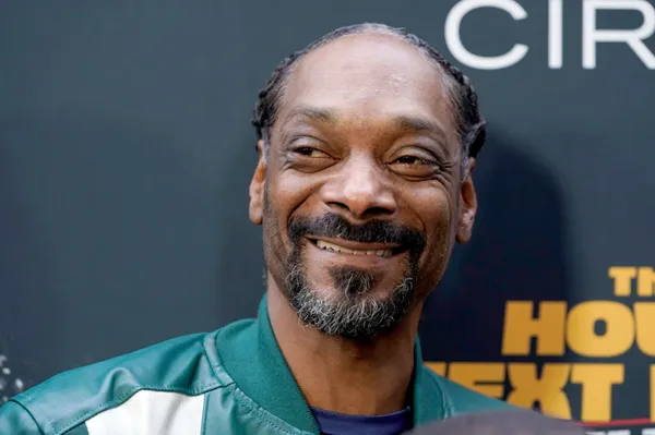 Snoop Dogg brings the VMAs back to Los Angeles as host for Sept. 27 show
