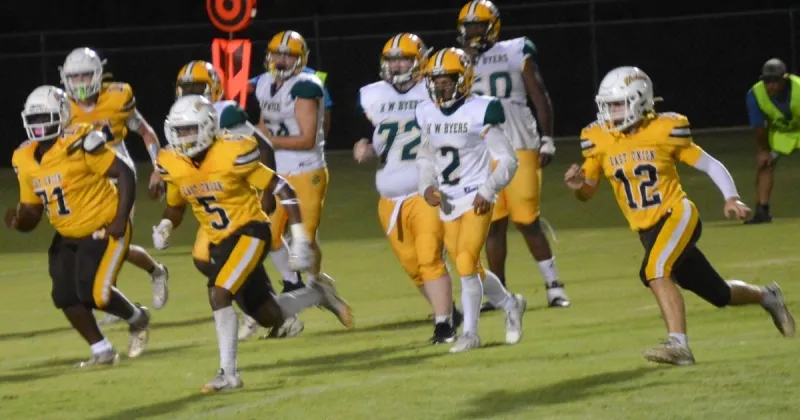 East Union found plenty to celebrate in dominant Homecoming win