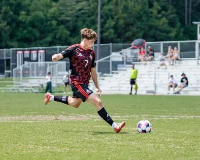 Pirry's Second-Half Goal Lifts Crusaders Past Thomas