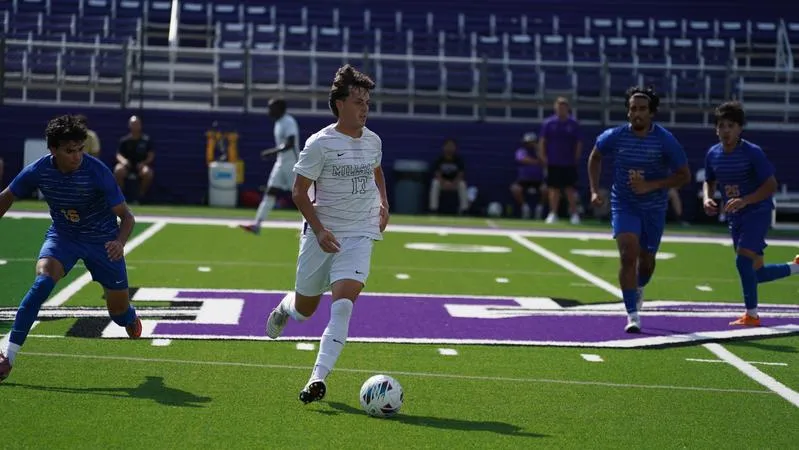 Men's Soccer Opens Week Strong in Victory at MUW