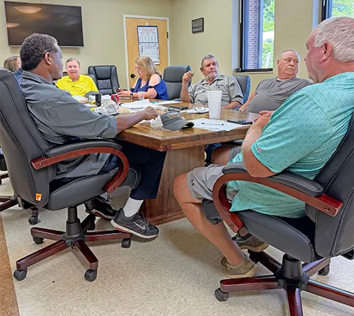 Board of Supervisors address airport, E-911 issues