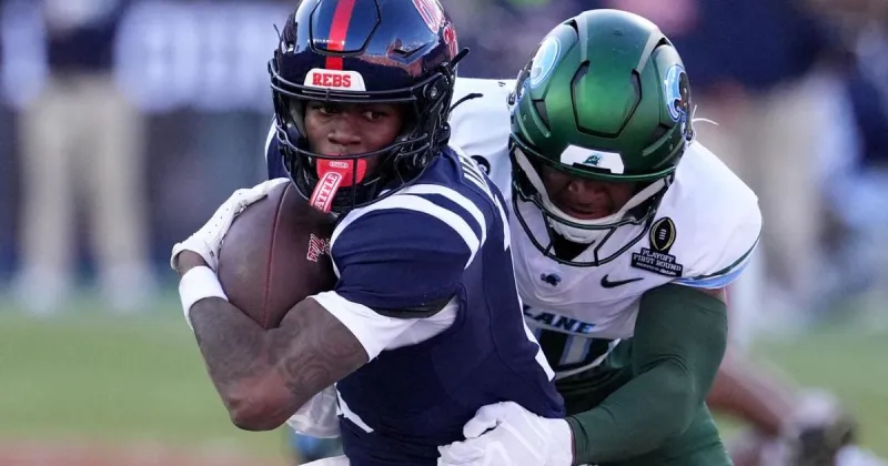 Despite the storylines, there's 'no bad blood' with LSU coaches or players for Deuce Alexander