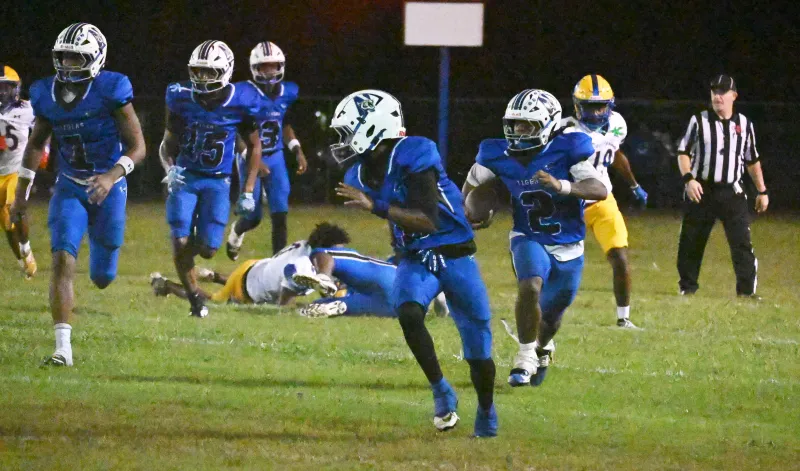 Football: Penalties Cost Tigers in 9-6 Home Loss to Quitman