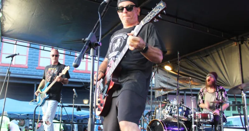 Fall in Paradise featuring live music, games
