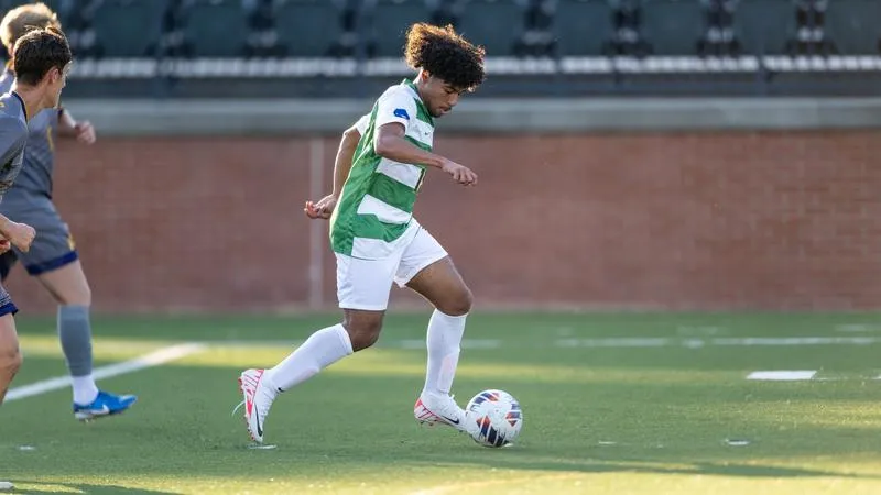 Sanchez Scores Twice as Blazers Top Lyon, 3-1