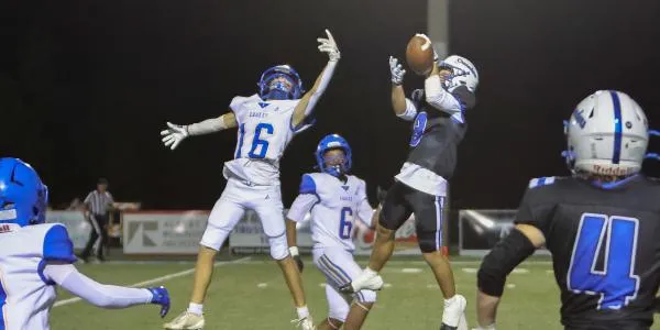 Sacred Heart off to 4-0 start under first-year coach Dewease after 38-22 win over Resurrection