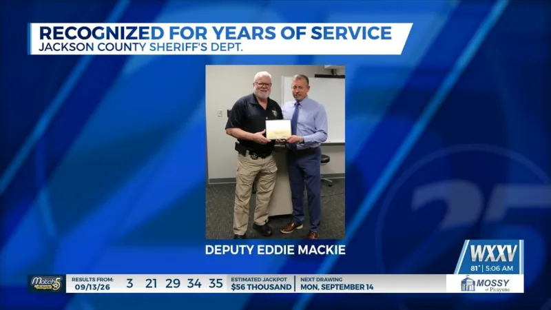 Jackson County Sheriff's deputy recognized for years of service