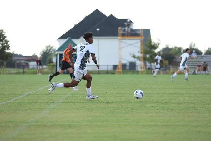 Statesmen Drop 1-0 Defensive Battle to UAH