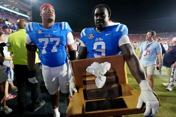 Ole Miss up to No. 4 in AP Top 25 with win over LSU, Tigers slip to No. 10, SEC has 10 teams ranked