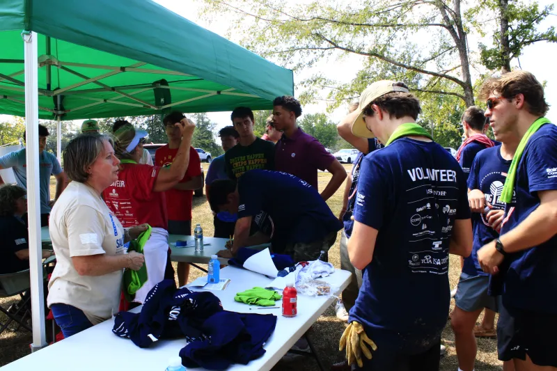 Oxford volunteers revive veterans home grounds
