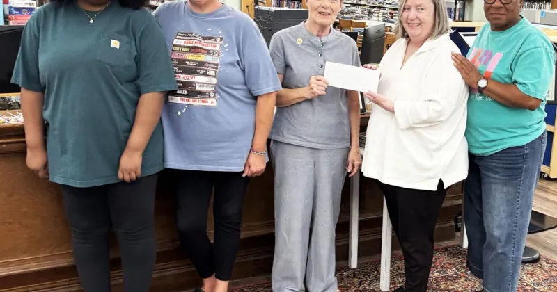 Pilot Club of New Albany makes annual contribution to Union County Library