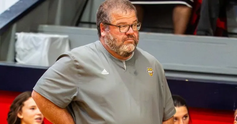 East Union clinches region championship, remains unbeaten with sweep of Myrtle